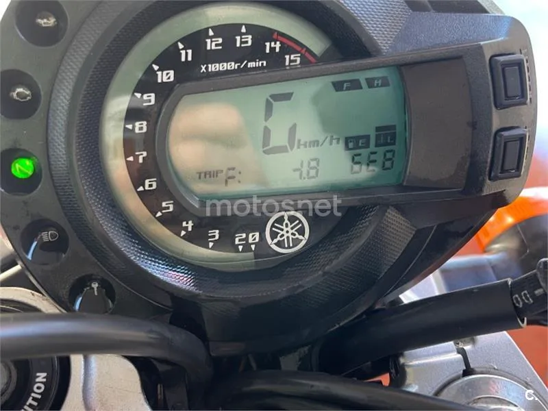Yamaha FZ6 - Vista 11