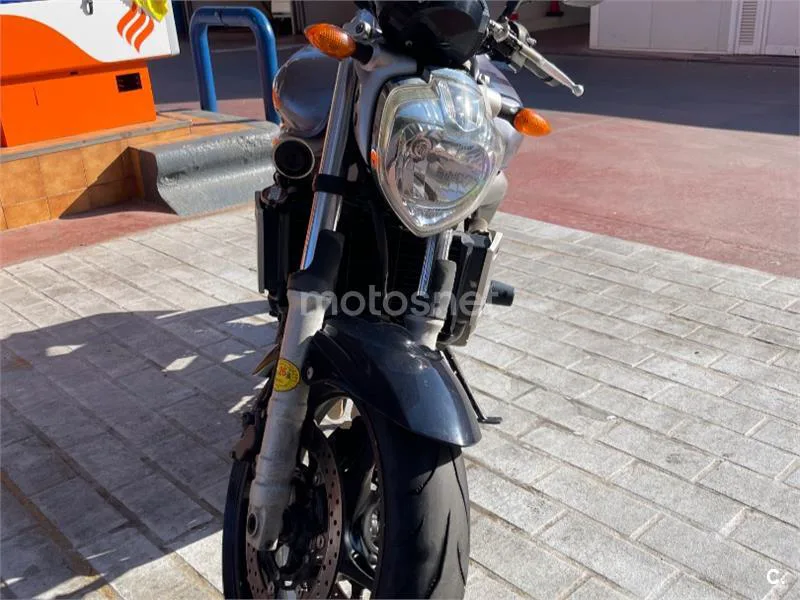 Yamaha FZ6 - Vista 6
