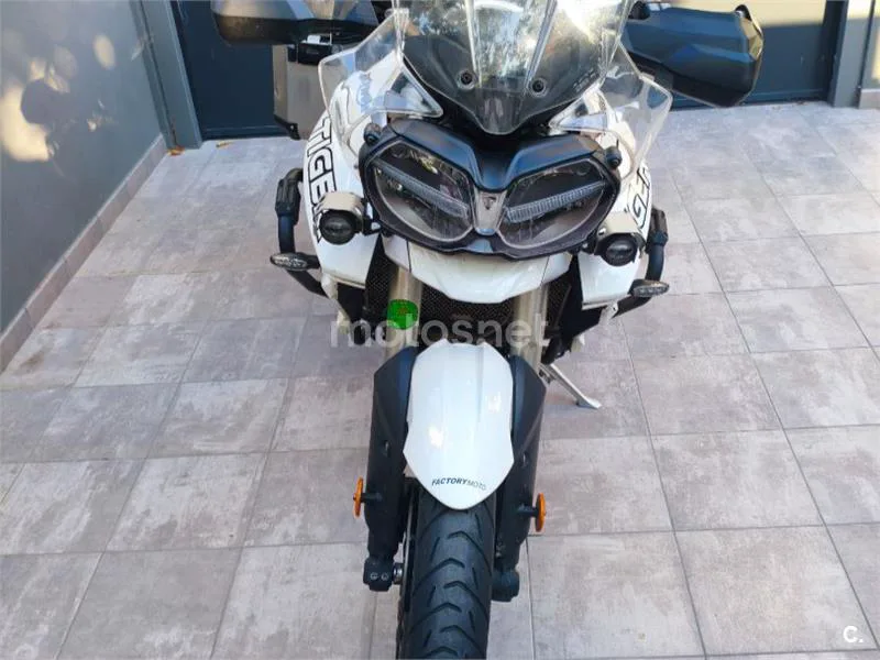 Triumph Tiger 800 XRT - Vista 3