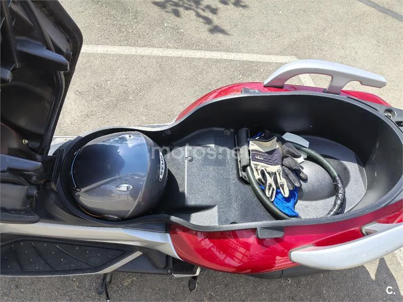 Yamaha XMAX 250 - Vista 6