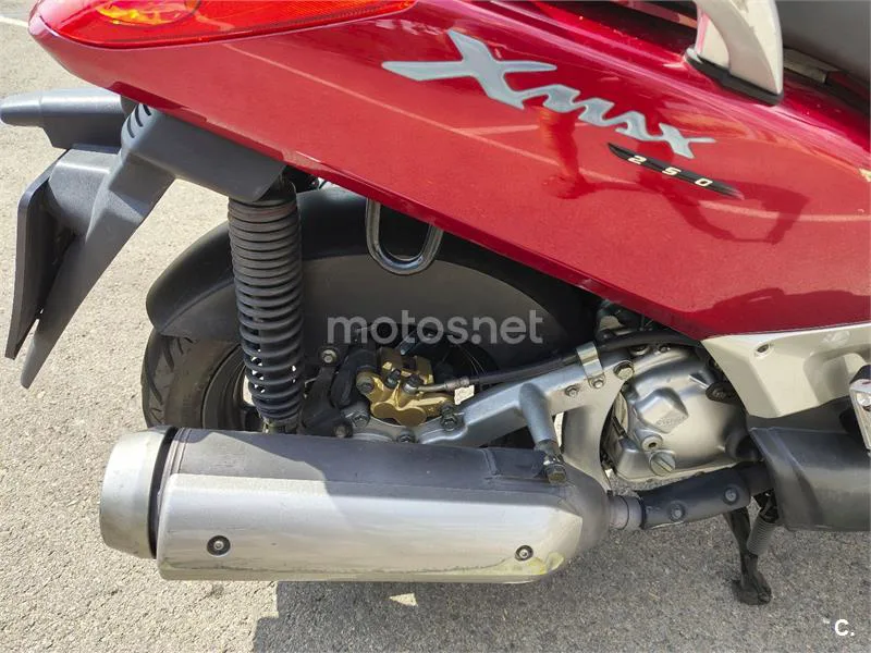Yamaha XMAX 250 - Vista 10