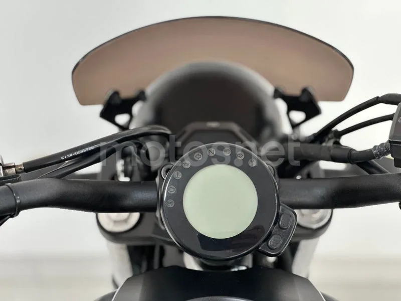 Yamaha XSR700 - Vista 12
