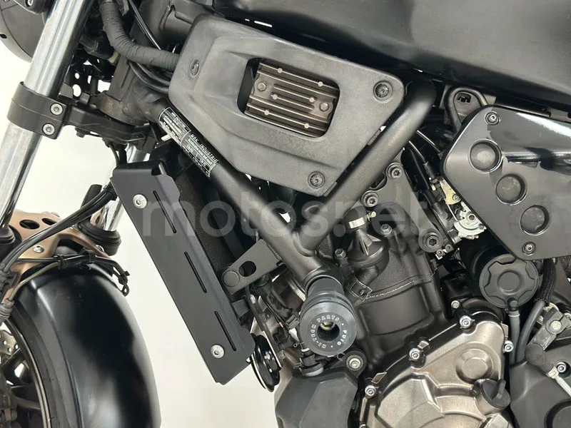 Yamaha XSR700 - Vista 17