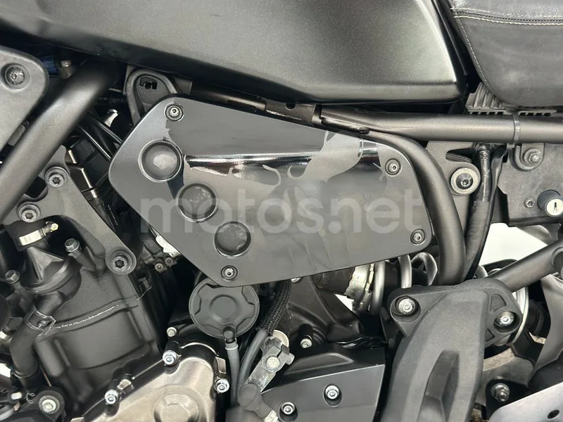 Yamaha XSR700 - Vista 18