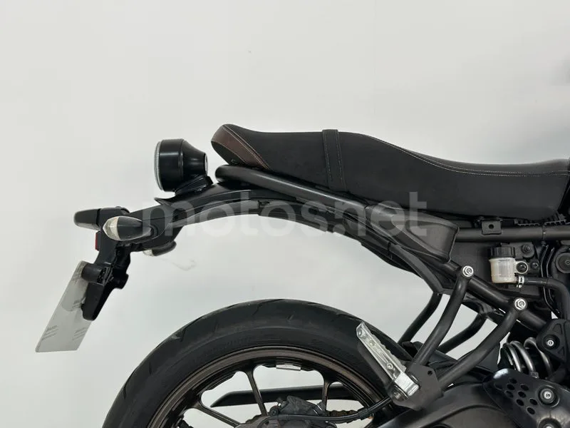 Yamaha XSR700 - Vista 24