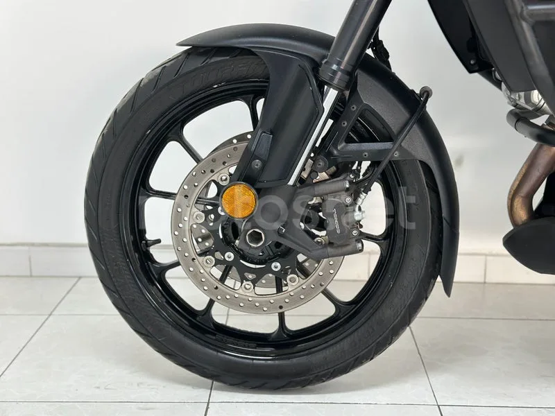 Suzuki V-Strom 1000 - Vista 15