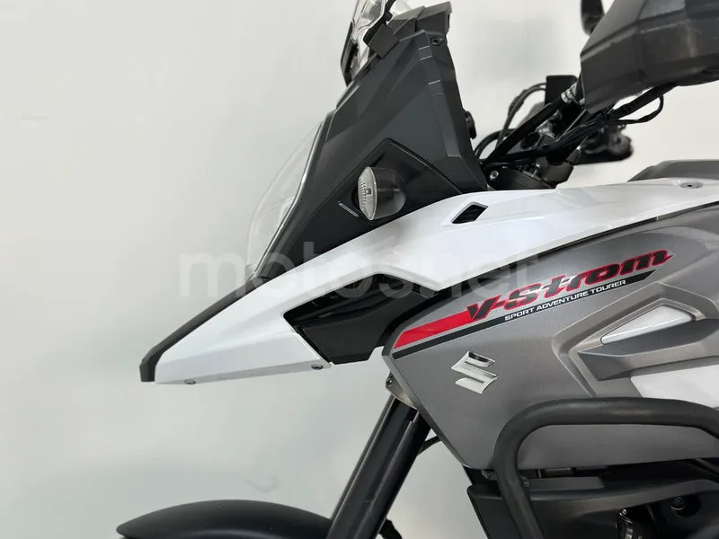 Suzuki V-Strom 1000 - Vista 16
