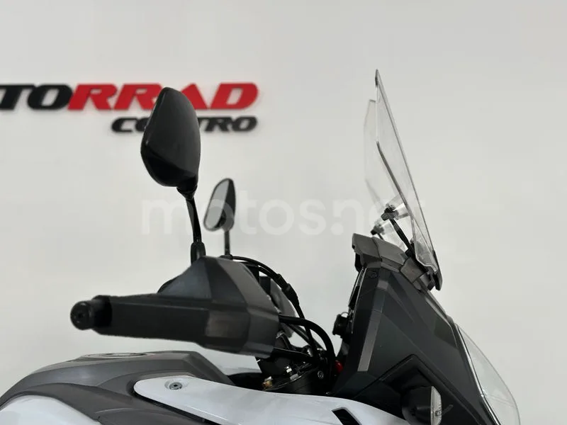 Suzuki V-Strom 1000 - Vista 38