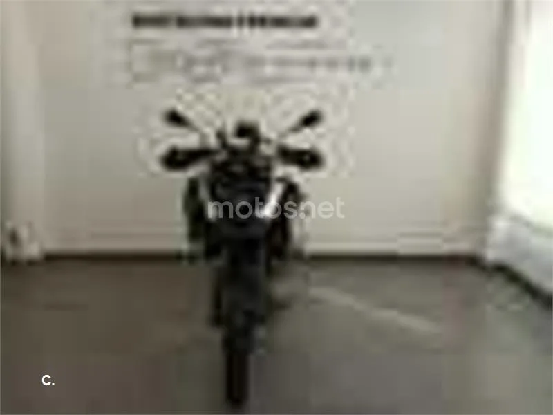 BMW F 900 GS - Vista 3