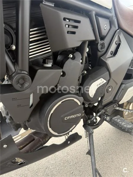 CFMOTO 700CL-X - Vista 14