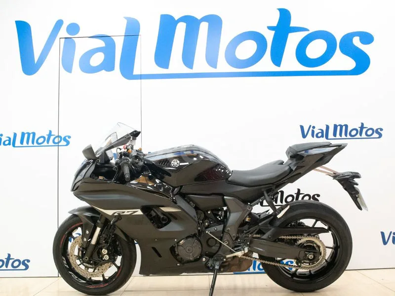 Yamaha YZF-R7 - Vista 4