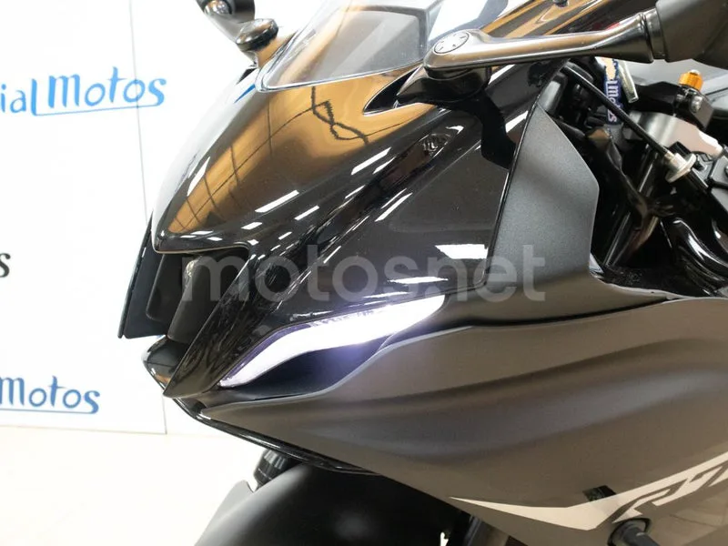 Yamaha YZF-R7 - Vista 6