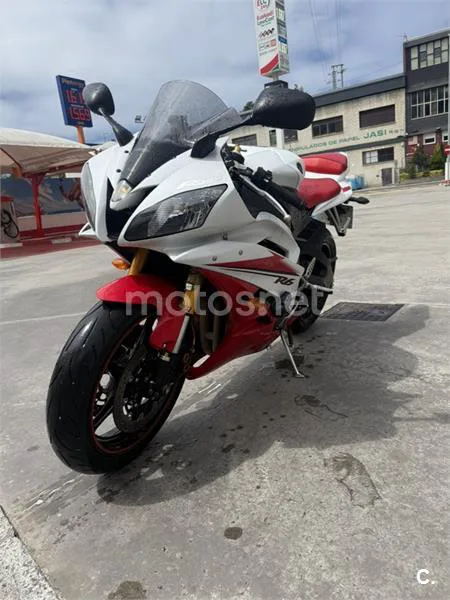 Yamaha YZF-R6 - Vista 3