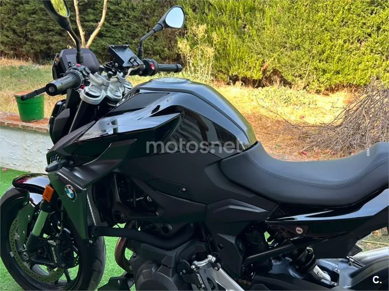 BMW F 900 R - Vista 3