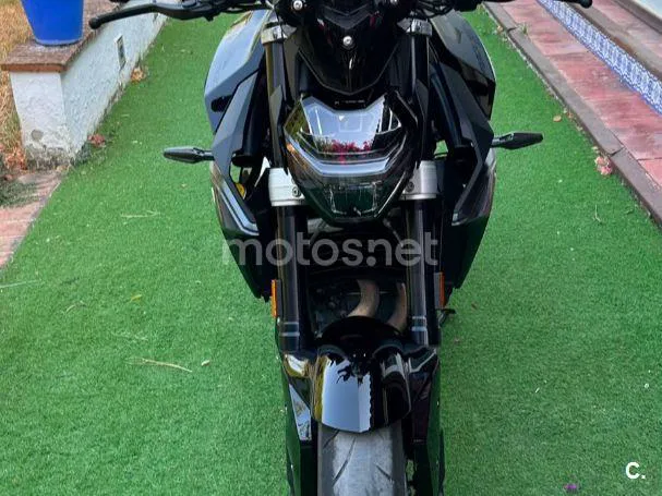 BMW F 900 R - Vista 4