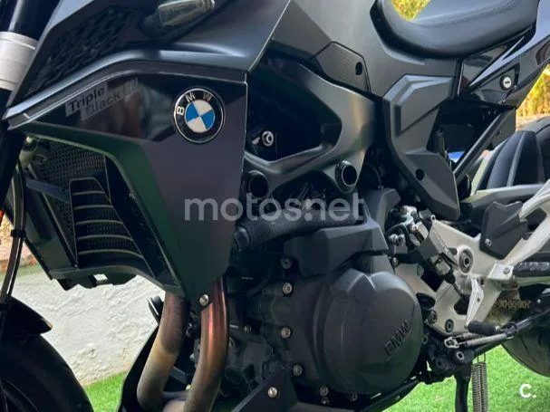 BMW F 900 R - Vista 10