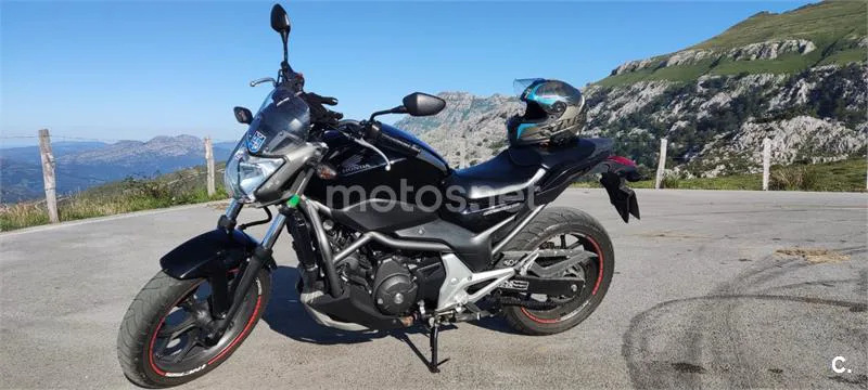 Honda NC700S - Vista 7