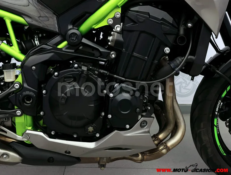 Kawasaki Z900 - Vista 5