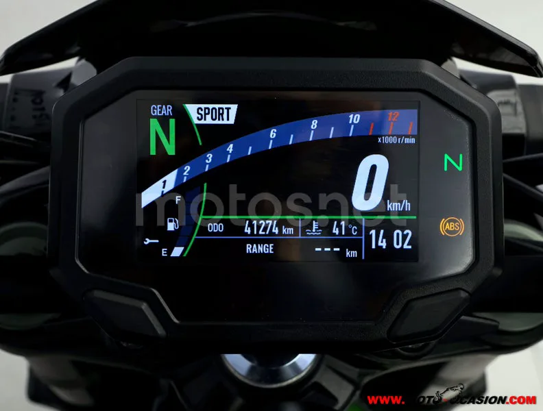 Kawasaki Z900 - Vista 6