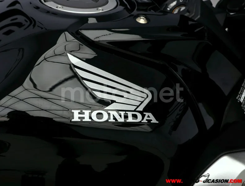 Honda CB650R - Vista 9