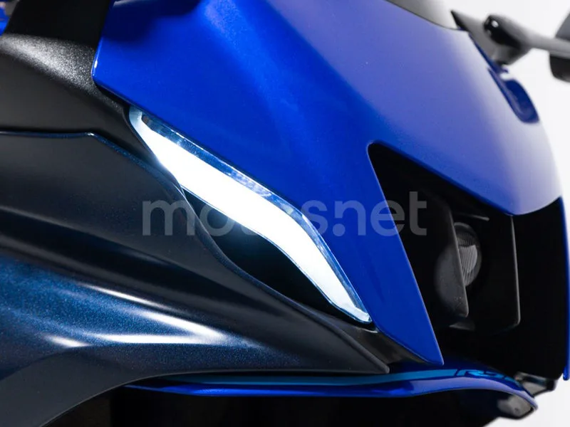Yamaha YZF-R7 - Vista 17