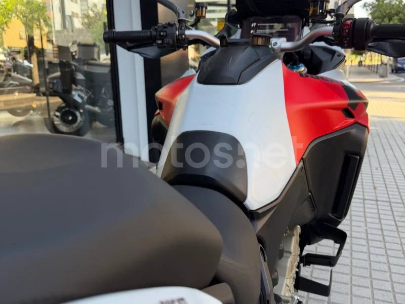 Ducati Multistrada V4 - Vista 13