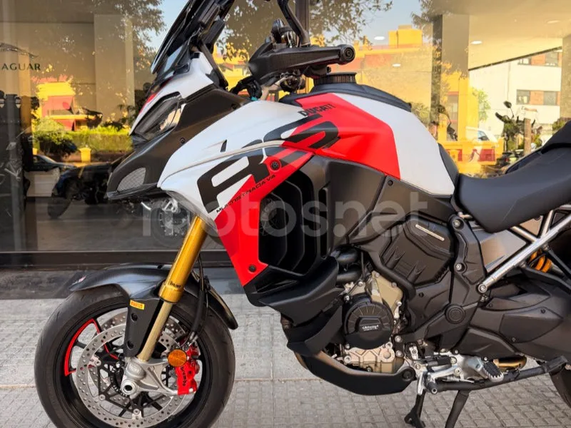 Ducati Multistrada V4 - Vista 5