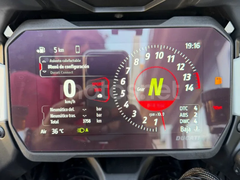 Ducati Multistrada V4 - Vista 8