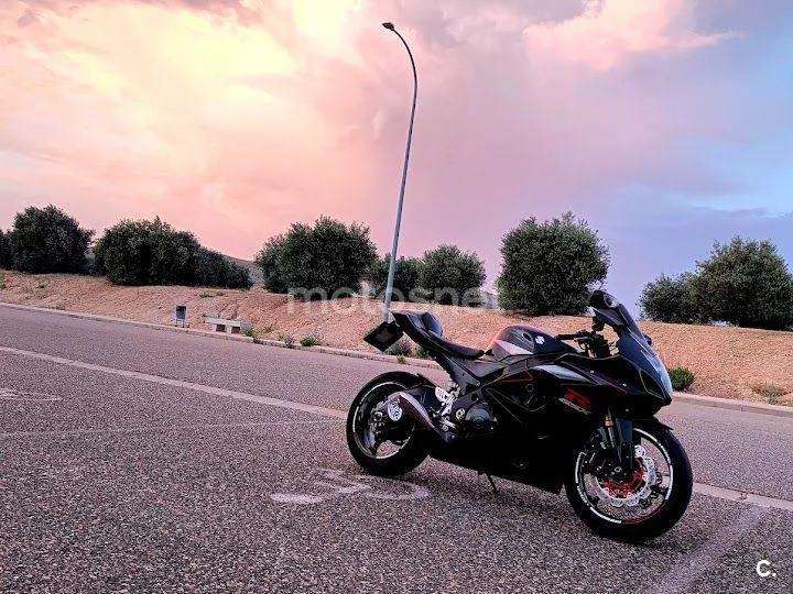 Suzuki GSX-R1000 6000 € 2006 Toledo - 1