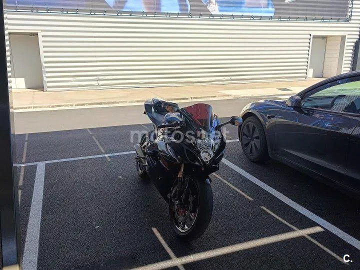 Suzuki GSX-R1000 6000 € 2006 Toledo - 2