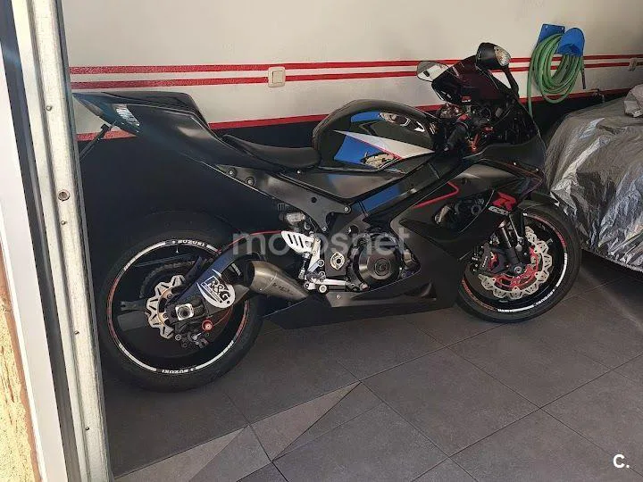 Suzuki GSX-R1000 - Vista 3