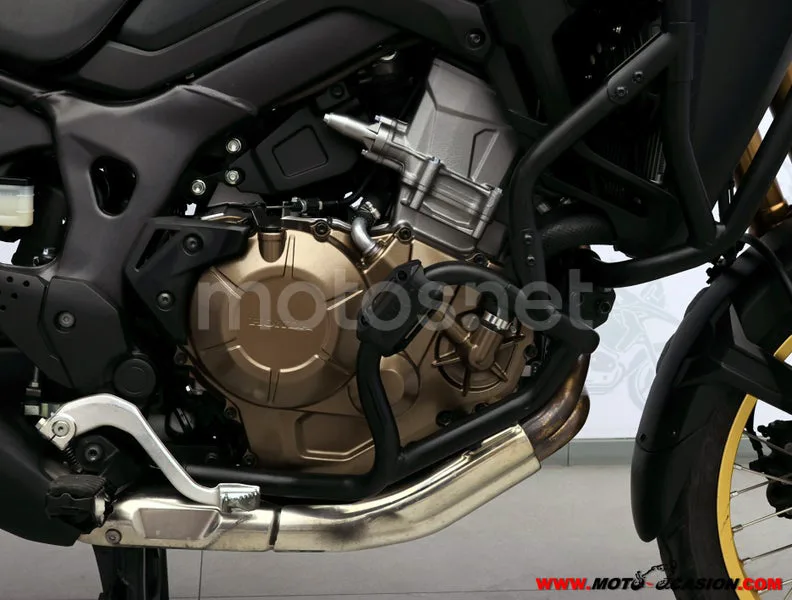 Honda CRF1000L Africa Twin - Vista 5