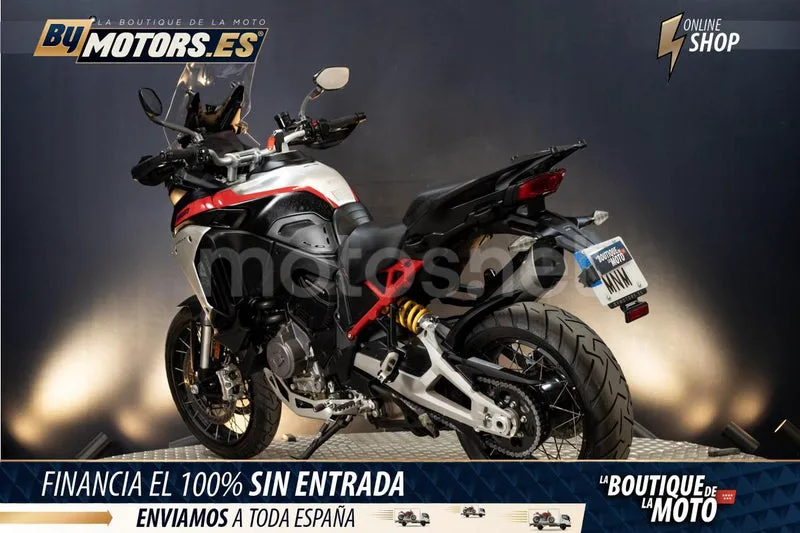 Ducati Multistrada V4 - Vista 4