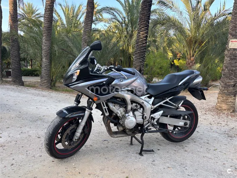 Yamaha FZ6 Fazer 2275 € 2006 Alicante - 2