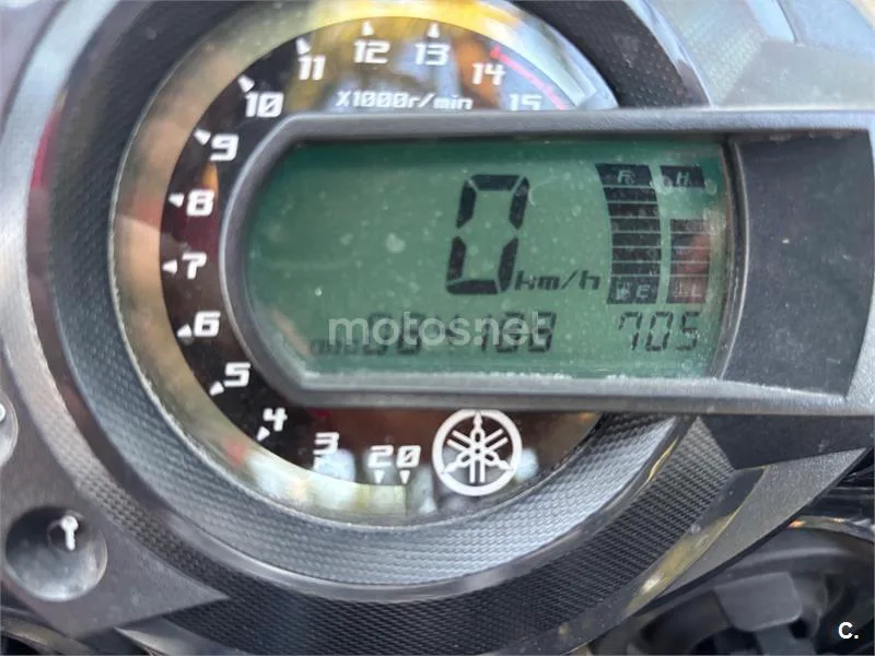 Yamaha FZ6 Fazer - Vista 4