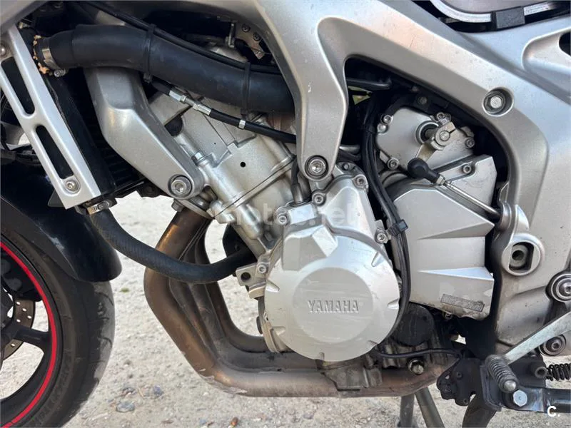 Yamaha FZ6 Fazer - Vista 7