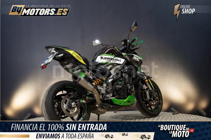 Kawasaki Z900 - Vista 3