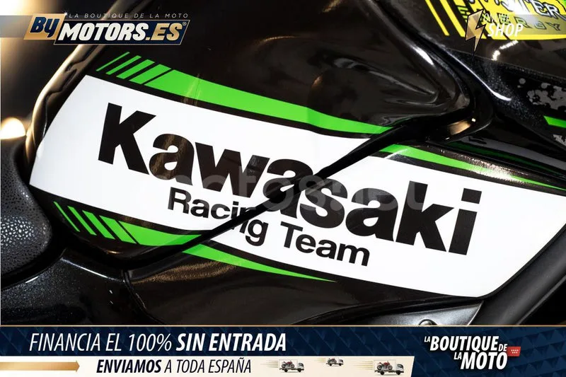 Kawasaki Z900 - Vista 21