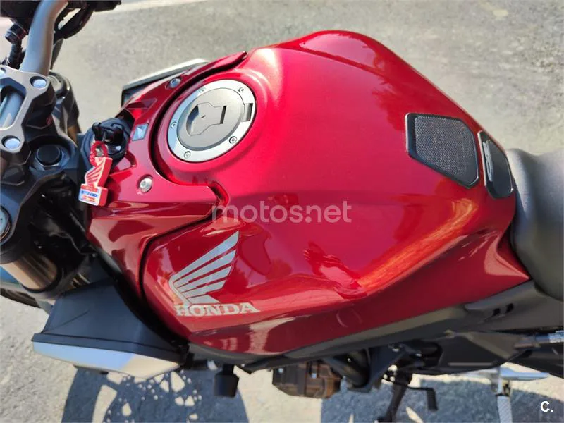 Honda CB650R - Vista 5