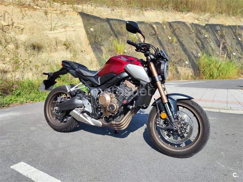 Honda CB650R - Vista 8