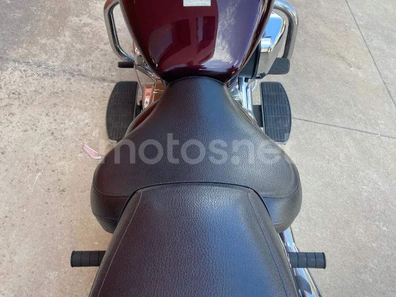 Suzuki Intruder C800 - Vista 21