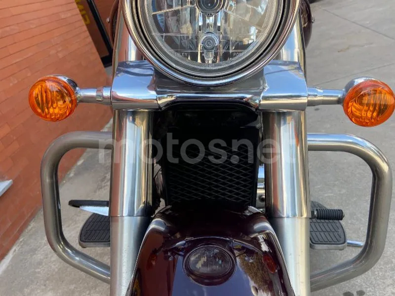 Suzuki Intruder C800 - Vista 6