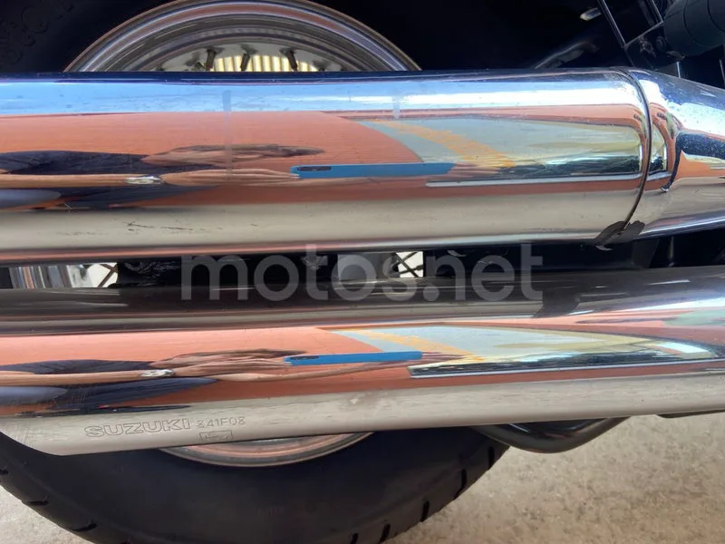 Suzuki Intruder C800 - Vista 10