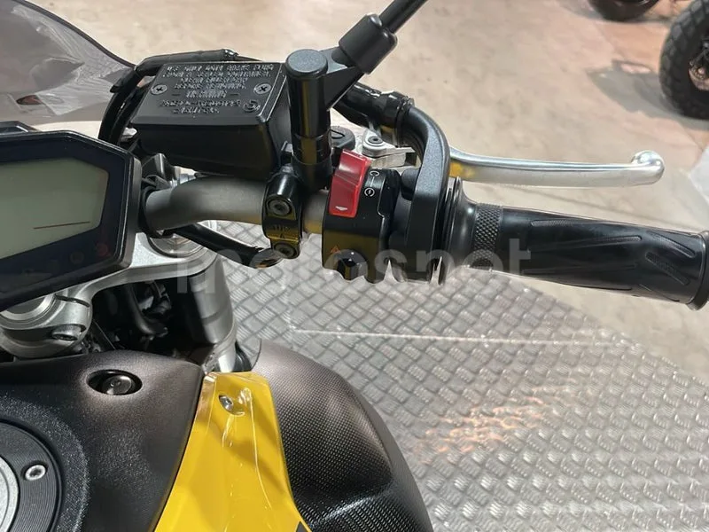 Yamaha MT-07 - Vista 11