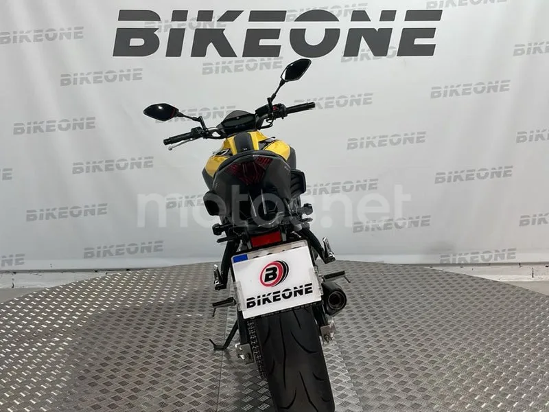 Yamaha MT-07 - Vista 6