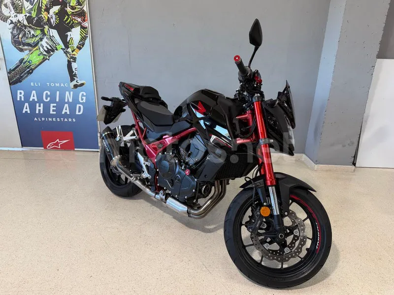 Honda CB750 Hornet - Vista 9