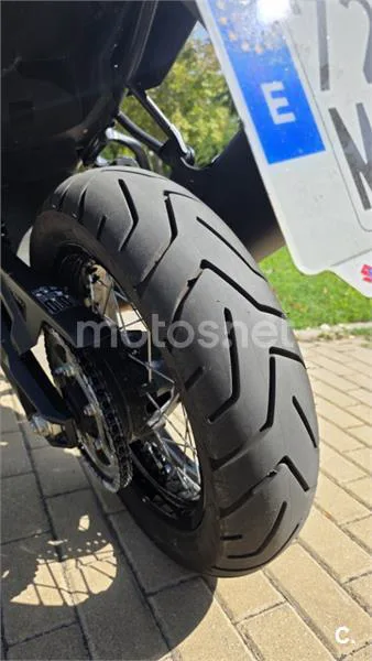 Suzuki V-Strom 800 - Vista 7