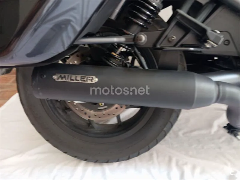 Honda Rebel 1100 - Vista 3