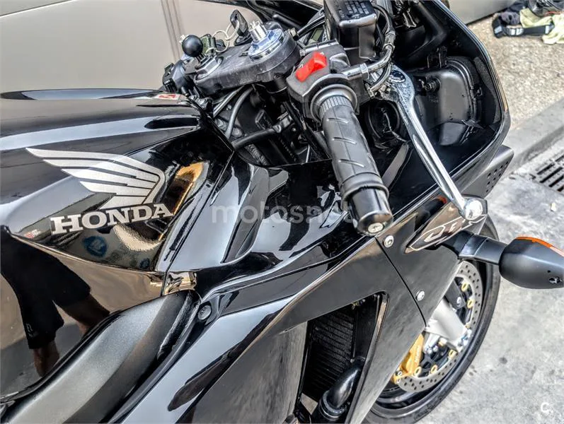 Honda CBR600RR - Vista 4