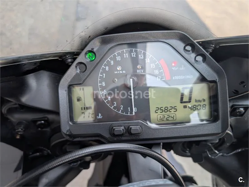 Honda CBR600RR - Vista 6